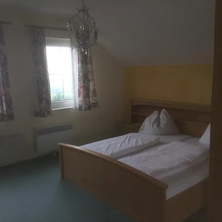 Hotel Donautalblick 3*